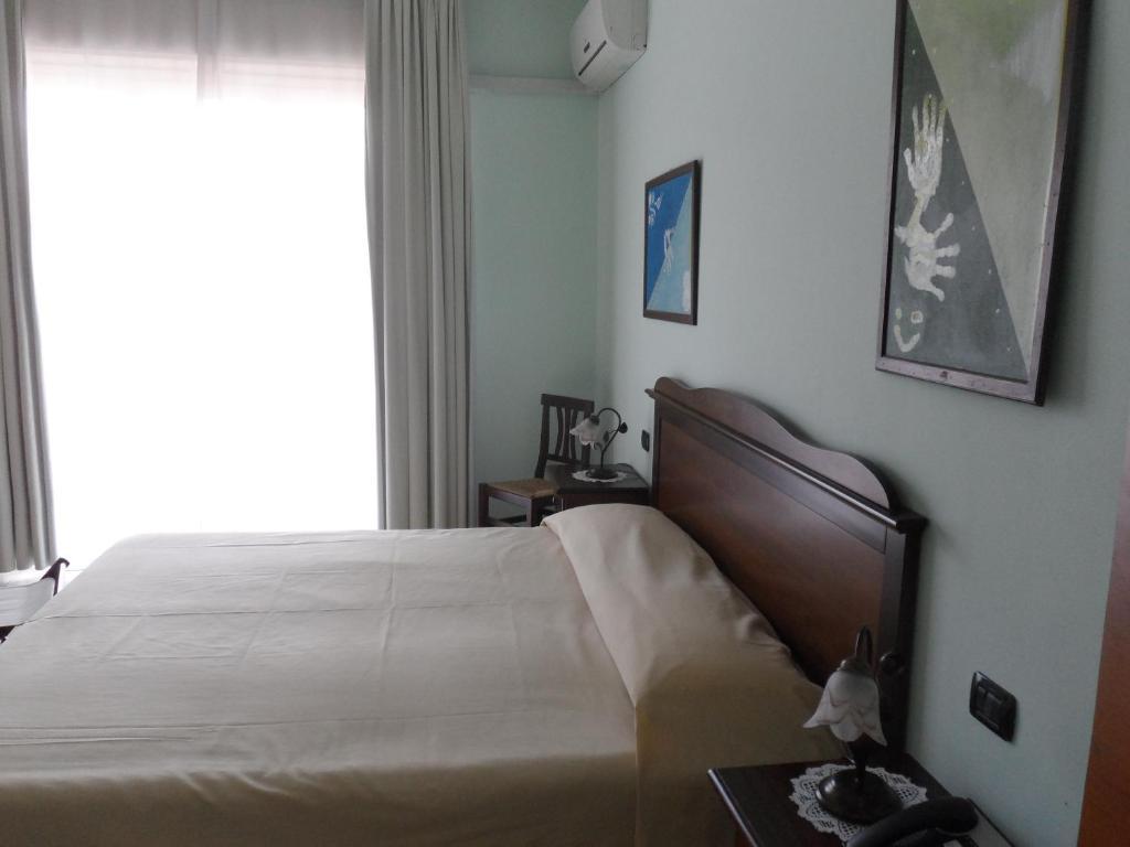 Fiumefreddo Hotel Fiumefreddo di Sicilia Ruang foto